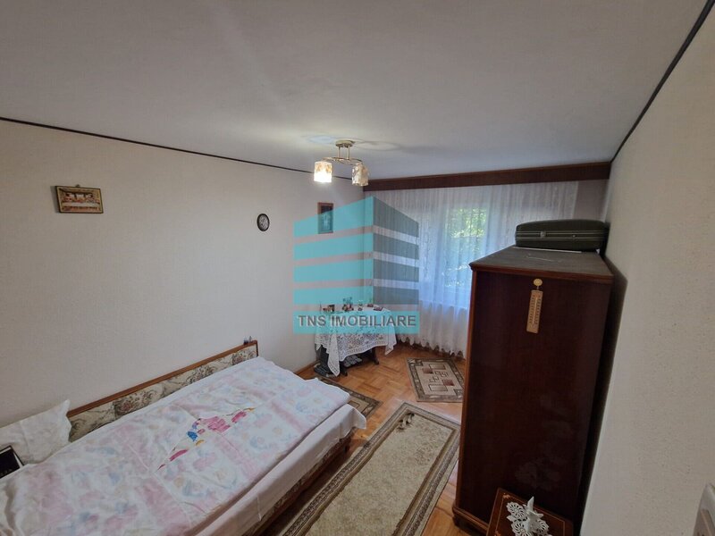 Titan, Liviu Rebreanu, 3 camere, decomandat, 5 minute metrou