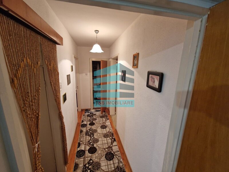 Titan, Liviu Rebreanu, 3 camere, decomandat, 5 minute metrou