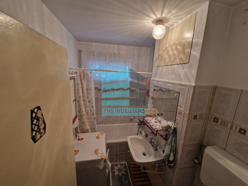 Titan, Liviu Rebreanu, 3 camere, decomandat, 5 minute metrou